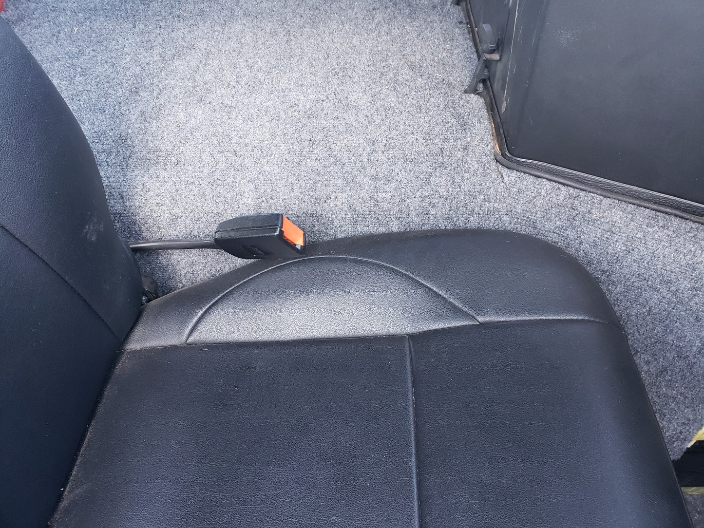 Humvee center tunnel insert