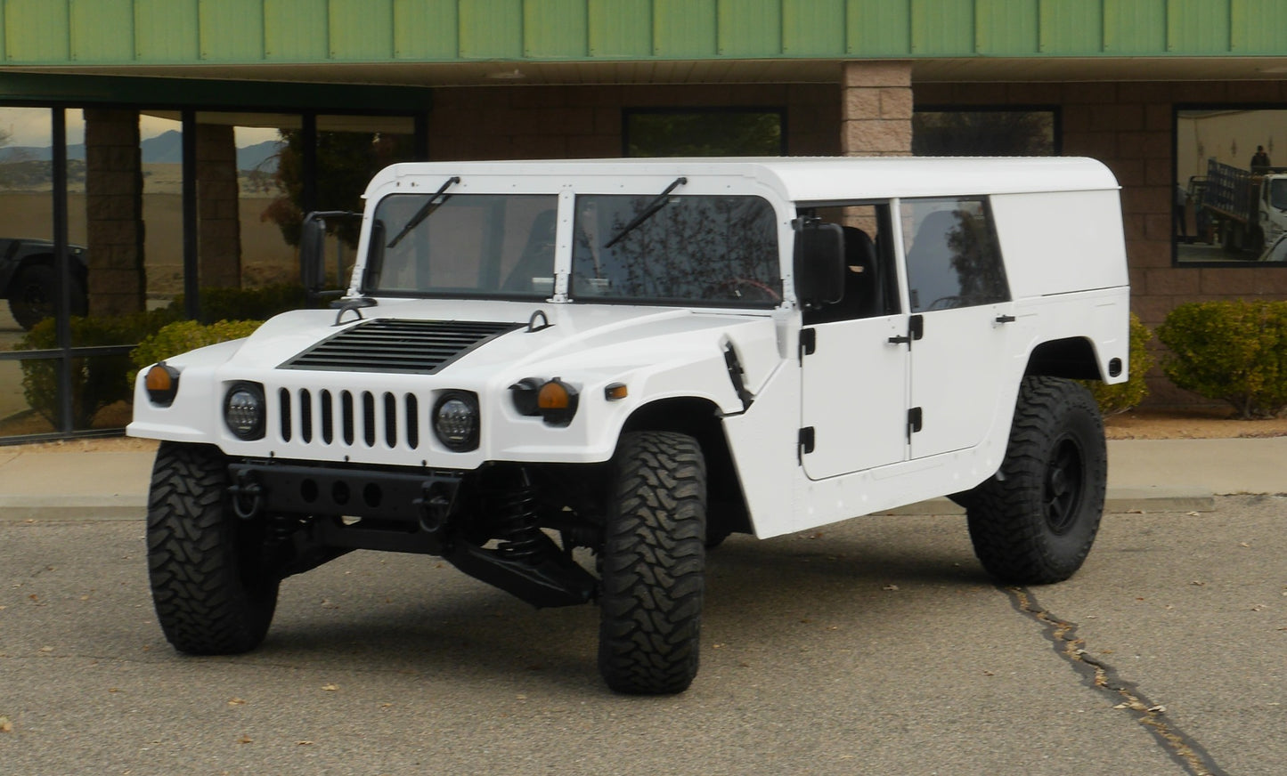 White four door Hardtop Wagon