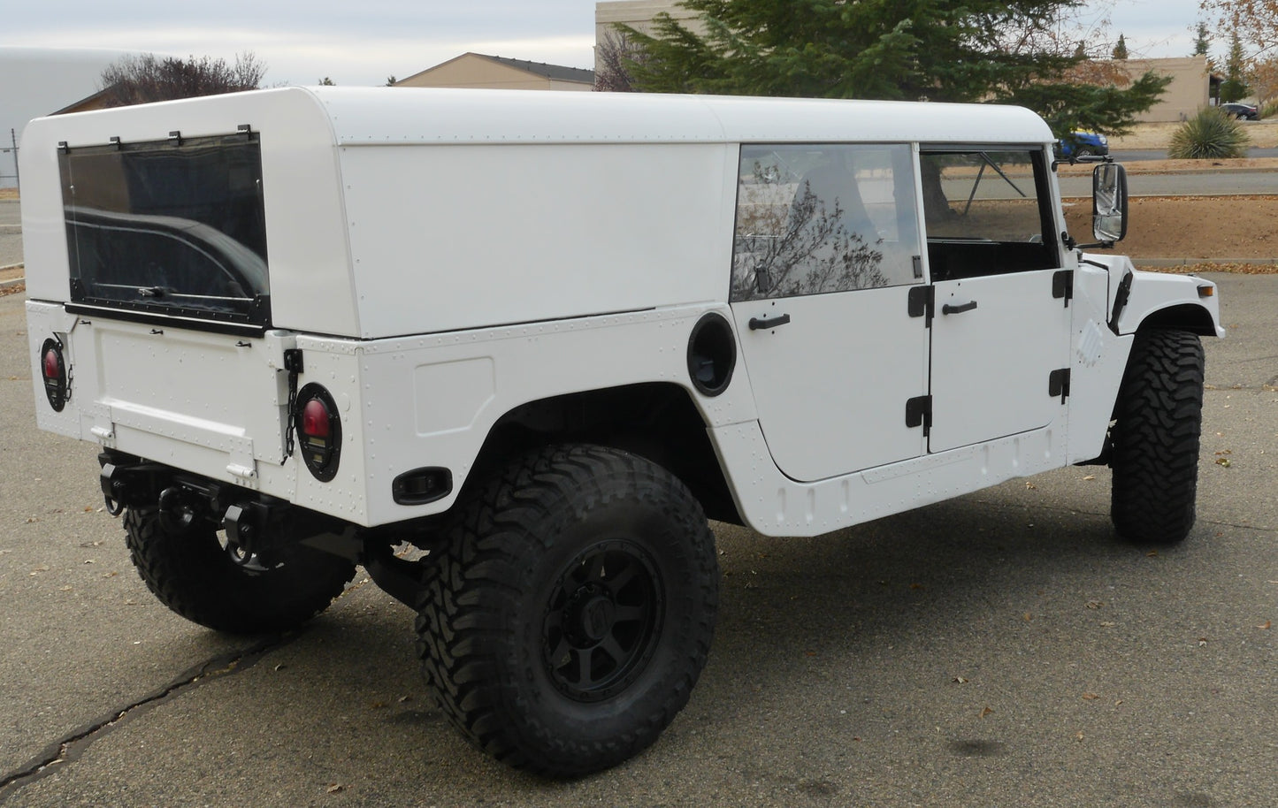 White four door Hardtop Wagon