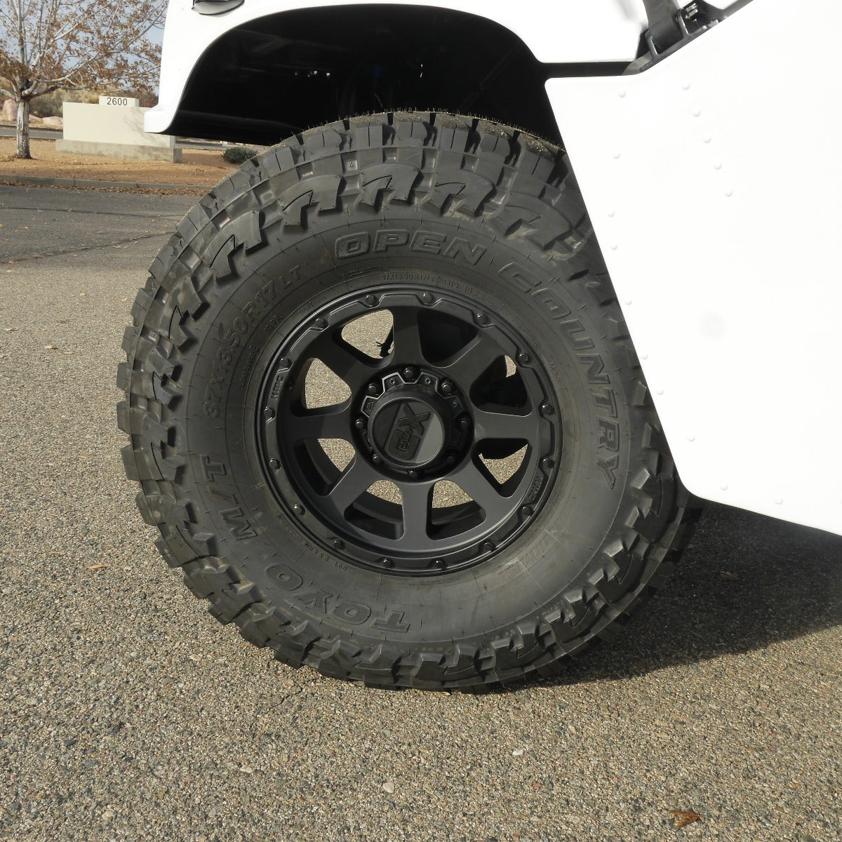 White four door Hardtop Wagon