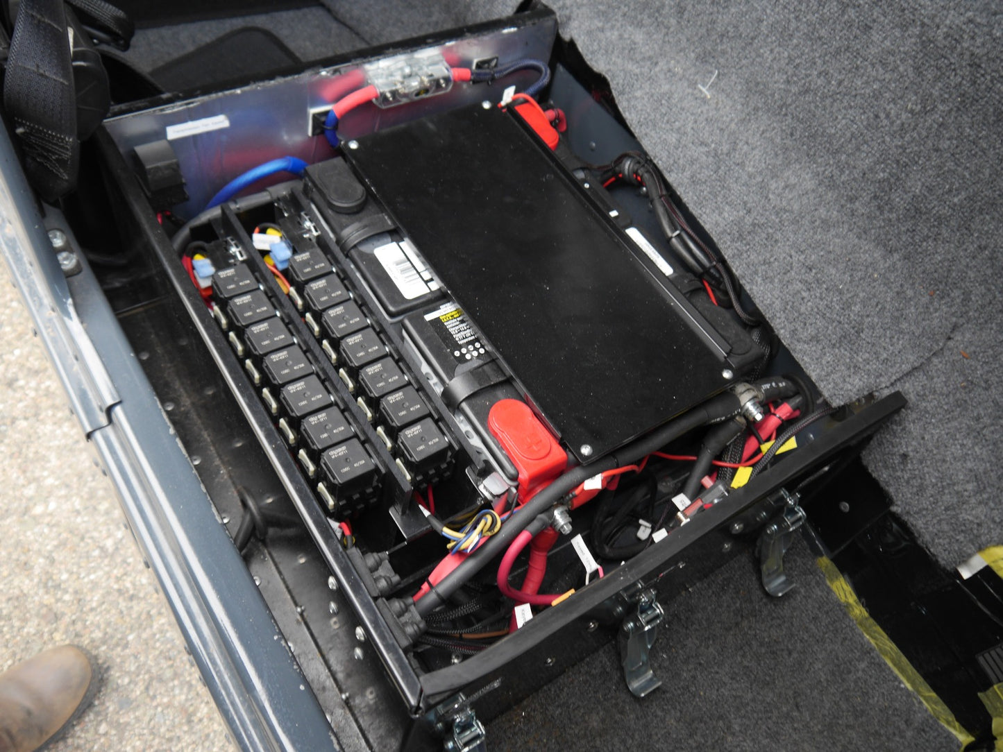 Seat base, Passenger front, battery box enclosure